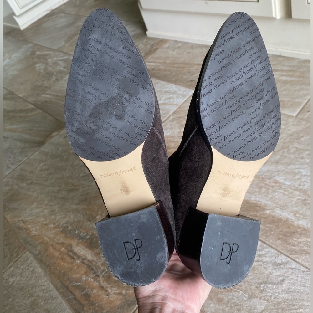 Donald Pliner Dante Bootie in Cocoa Suede - Picture 15 of 15